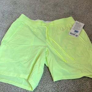 Lululemon Men’s License to Train Short 7" LL
